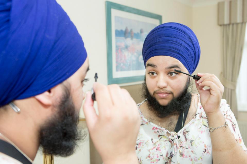 Harnaam Kaur, la femme à barbe la plus médiatisée d’Angleterre