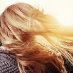 Été - pourquoi nos cheveux deviennent plus clairs au soleil - pilou pilou - 3