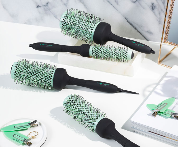 5 types de brosses à cheveux dont vous avez besoin et comment les utiliser